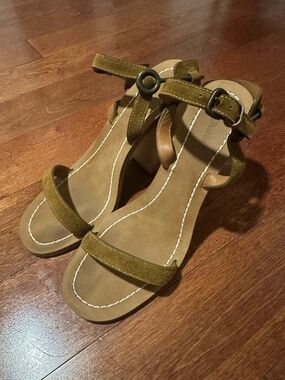 Olive Brown Leather/Suede Strappy heel Buckle Ankle Strap Casual Women’s Shoe